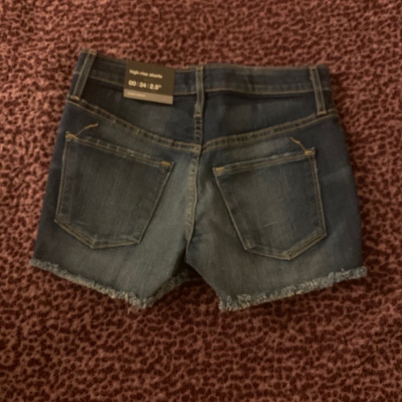 Mossimo short - Picture 2 of 2